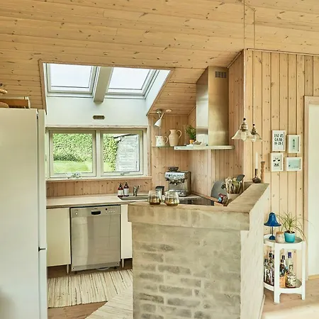 Bright Timber House With Outdoor And Sea View *