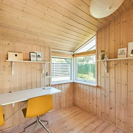 Vakantiehuis Bright Timber House With Outdoor And Sea View Sonderby (Midtjylland)