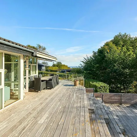 Bright Timber House With Outdoor And Sea View